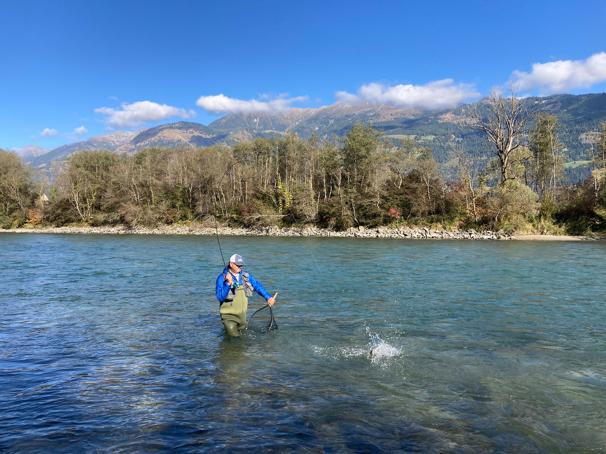 Fishing By Riverside Reisen – Riverside Fishing & Fascination